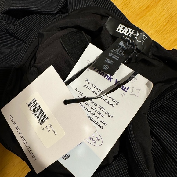 BEACH RIOT | Sydney Solid Belted One-Piece in Black Sz. S - Picture 8 of 12